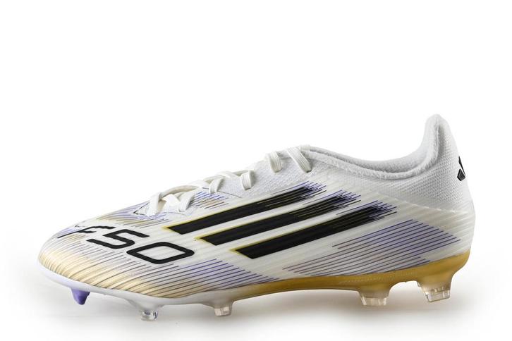 Adidas voetbalschoenen in maat 39 Wit | 25% korting, Kinderen en Baby's, Kinderkleding | Schoenen en Sokken, Jongen of Meisje