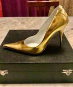 Rudolf Kämpf - Figuur - Décolleté scultura in porcellana, Nieuw