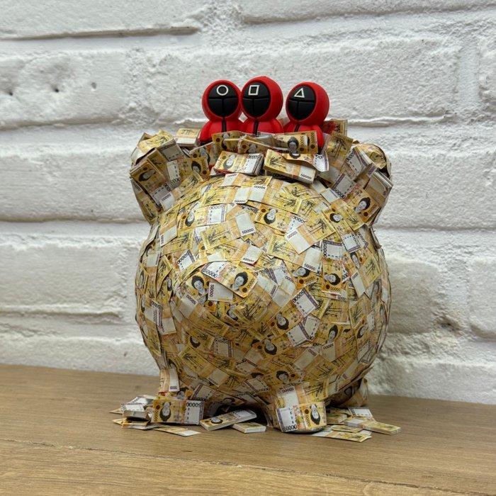 Squid Game - The Piggybank - PepArt (1985), Verzamelen, Film en Tv