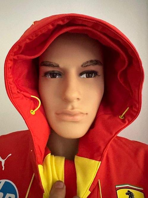Ferrari - Formule 1 - Winter Jacket - 2024 - Teamkleding, Verzamelen, Automerken, Motoren en Formule 1
