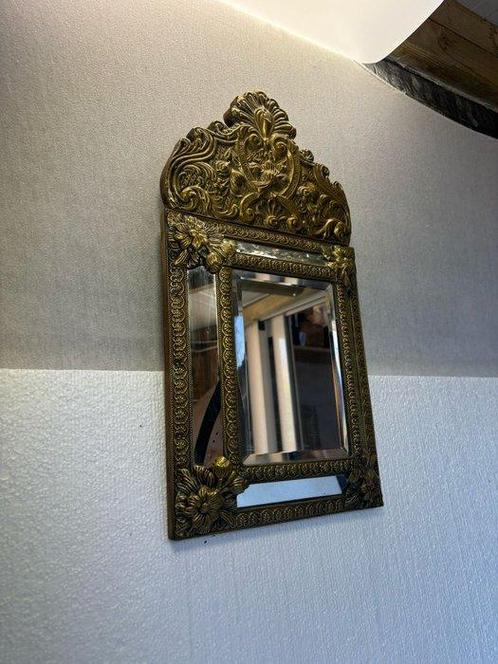 Spiegel- Antieke Franse Vergulde Halspiegelkast – Elegantie, Antiek en Kunst, Curiosa en Brocante
