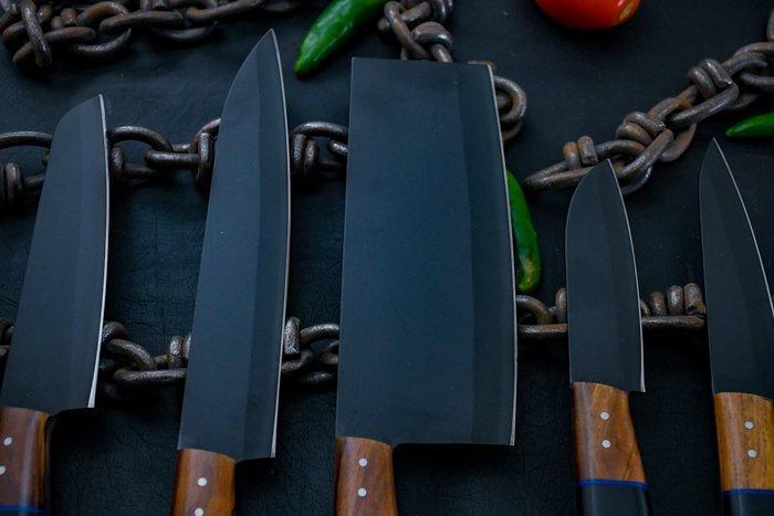 Keukenmes - Kitchen knife set - hout, zwarte plaat en staal, Antiek en Kunst, Antiek | Keukengerei