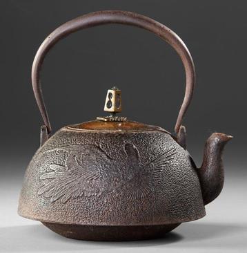 Tetsubin (bouilloire) - Bronze, Fer (fonte) - Japon -