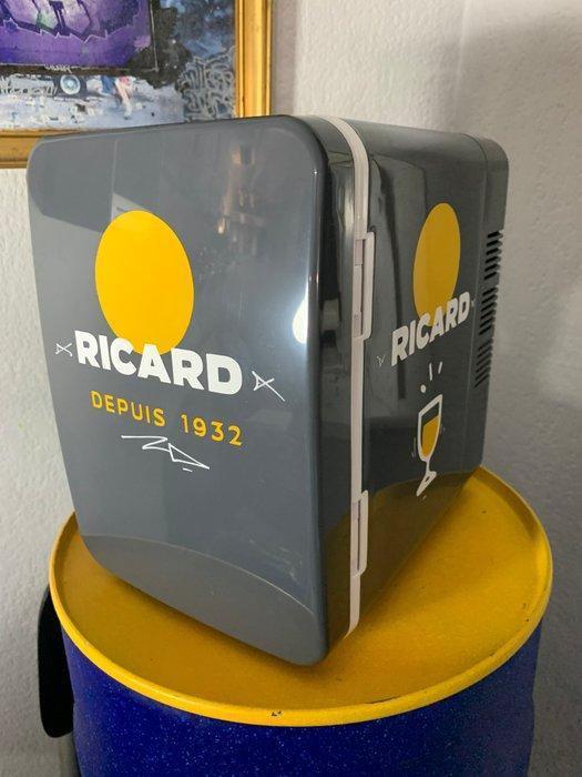 Koelkast - PVC - Mini Ricard custom, Antiquités & Art, Antiquités | Assiettes décoratives & Carrelages