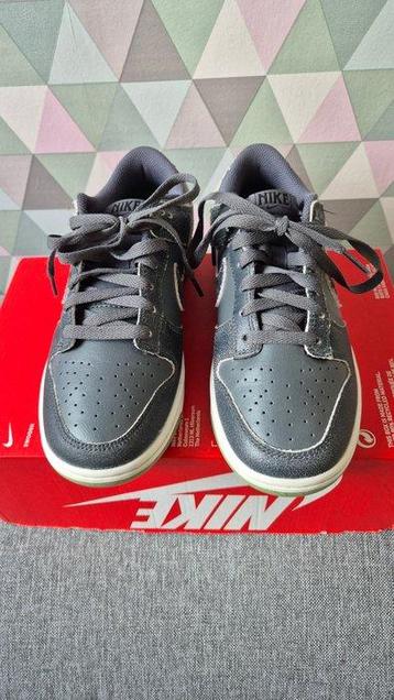 Nike - Nike Dunk Low Retro PRM Halloween - Baskets montantes beschikbaar voor biedingen