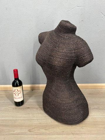 buste in vrouwelijke torso-vorm - Mannequin - excentrieke