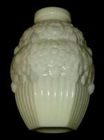 Made in France - Vaas - Opaline glas - Art Deco uranium glas, Antiek en Kunst