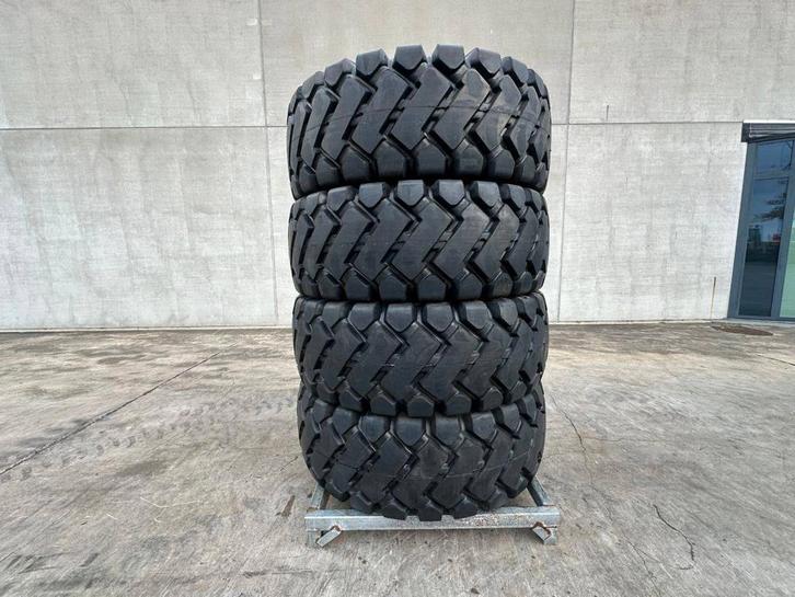 Veiling: Partij Banden Forcestone 23.5-25 4 stuks Nieuw, Auto-onderdelen, Accu's en Toebehoren, Ophalen