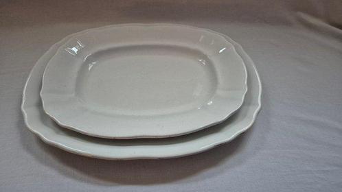 Petrus Regout - Plateau (2) - Wellington - Faïence, Antiek en Kunst, Antiek | Glaswerk en Kristal