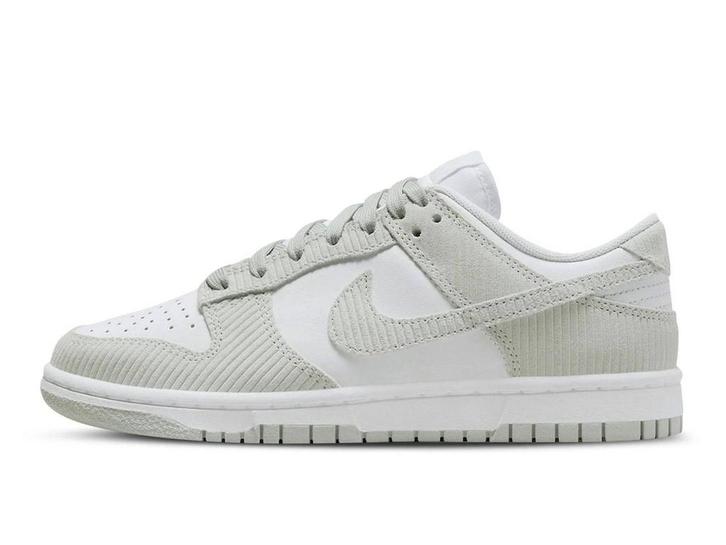 Nike Dunk Low Light Silver Corduroy - Maat 40.5 EU, Vêtements | Hommes, Chaussures, Enlèvement ou Envoi