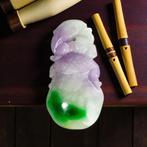 Amulet van lavendel- en groengroene jade – gelukssymbool met