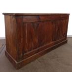 Tv-meubel op een houten voet | Brocante toonbank | Oude blo
