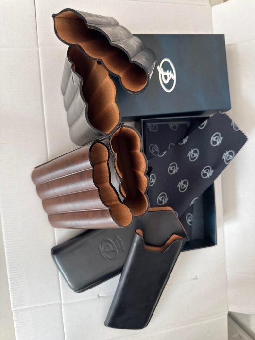 brandi sauro - brandi sauro - Zonder Minimumprijs -, Verzamelen, Rookartikelen, Aanstekers en Luciferdoosjes