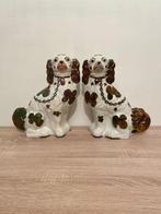 Staffordshire - Beeldje (2) - Aardewerk