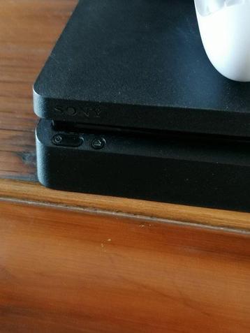 Sony - Playstation 4 (PS4) - Videogameconsole + games beschikbaar voor biedingen