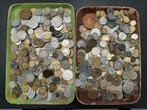 Wereld. Lot de ± 3,3 kg de monnaies du monde, dont certaines, Timbres & Monnaies