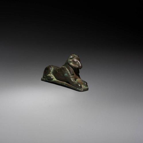 Égypte ancienne Bronze Sphinx du dieu Amon. Période tardive,, Verzamelen, Mineralen en Fossielen