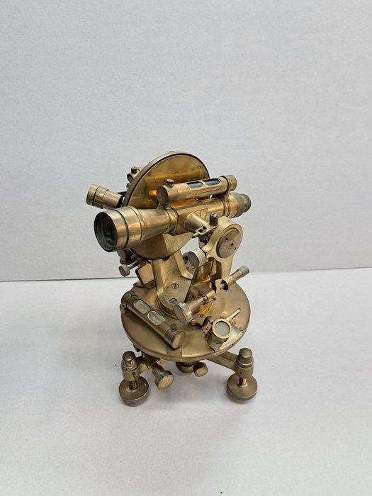 Meetinstrumenten - Messing, Glas - 1850-1900 - Teodolite in, Antiek en Kunst, Antiek | Overige Antiek