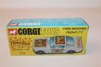 Corgi 1:46 - Voiture miniature - No. 348 - Ford Mustang