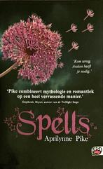 Spells - Aprilynne Pike 9789022328903 Aprilynne Pike, Boeken, Verzenden, Zo goed als nieuw, Aprilynne Pike