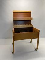 Naaidoos - Holz Metall - Mid-century naaidoos op wielen