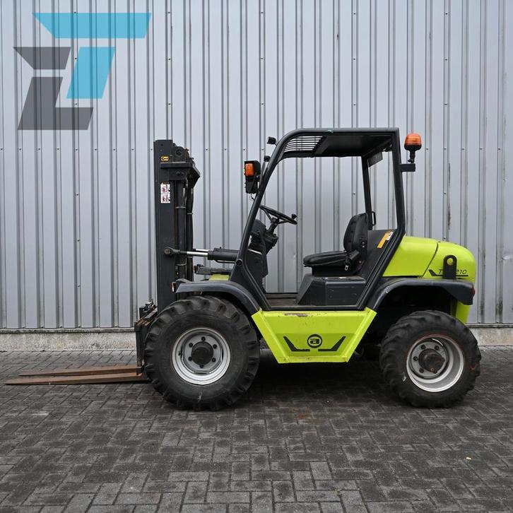 Agrimac TH210 Ruw terrein heftruck diesel, Zakelijke goederen, Machines en Bouw | Heftrucks en Intern transport, Ruwterrein, Diesel