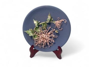 Veiling - Elegant Japans Sierbordje - Lichtblauw met Roze Bl beschikbaar voor biedingen