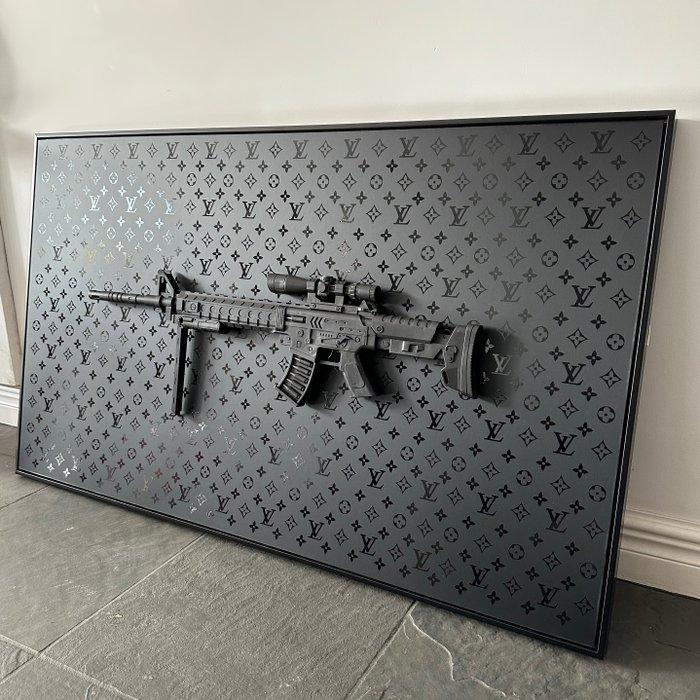 Daluxe Art (1999-) - Louis Vuitton Black Gun • XL, Antiek en Kunst, Kunst | Schilderijen | Modern