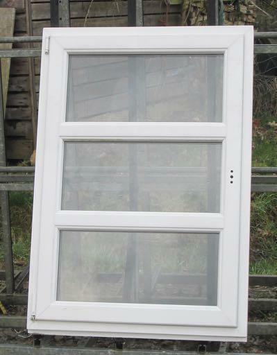 pvc raam , chassis van 87 x 125  wit / agaatgrijs, Doe-het-zelf en Bouw, Raamkozijnen en Schuifdeuren, Inclusief glas, Nieuw, Kunststof