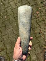 Zware oude Kelt - deksel - Cyclop-berg. Sentani - Papoea