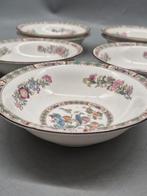 Service de table pour le dîner - Wedgwood – 7 Suppenschalen, Antiek en Kunst