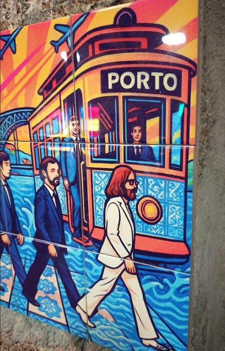 Amorim - FAMOUS BANDS VISIT PORTO - FBVPBTL01 - NEW, Antiek en Kunst, Kunst | Designobjecten