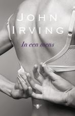 In een mens 9789023469995 John Irving, Boeken, Verzenden, Gelezen, John Irving