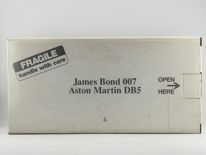 Franklin / Danbury Mint 1:24 - Modelauto - Aston Martin, Hobby en Vrije tijd, Modelauto's | 1:5 tot 1:12