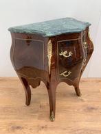 Commode - Wortelnotenhout