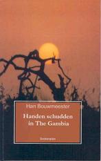 HANDEN SCHUDDEN IN THE GAMBIA 9789071794582 Han Bouwmeester, Verzenden, Zo goed als nieuw, Han Bouwmeester