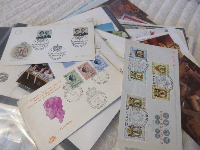 licht - Een doosje postzegels, een Maxim-wagen,, Postzegels en Munten, Postzegels | Amerika