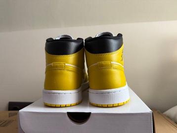 Air Jordan - Air Jordan 1 Mid - Sneakers - Maat: EU 42