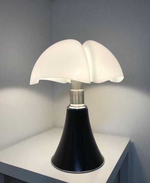 Martinelli Luce - Gae Aulenti - MINI PIPISTRELLO CORDLESS -, Antiek en Kunst, Antiek | Verlichting
