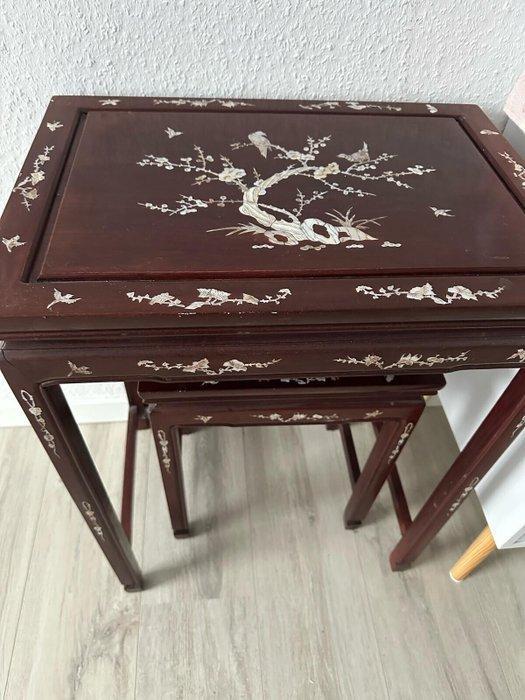 Set bijzettafels (4) - Parelmoer, Palissander, Antiek en Kunst, Curiosa en Brocante