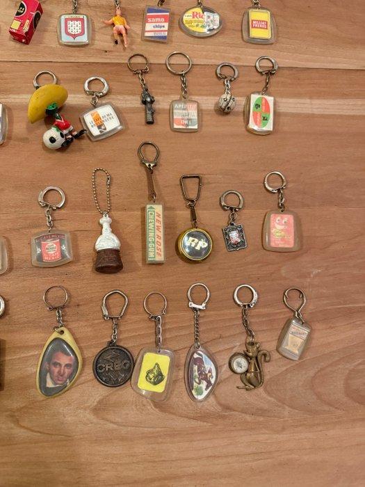 Collectie van memorabilia - Vintage sleutelhangers, Antiek en Kunst, Antiek | Speelgoed