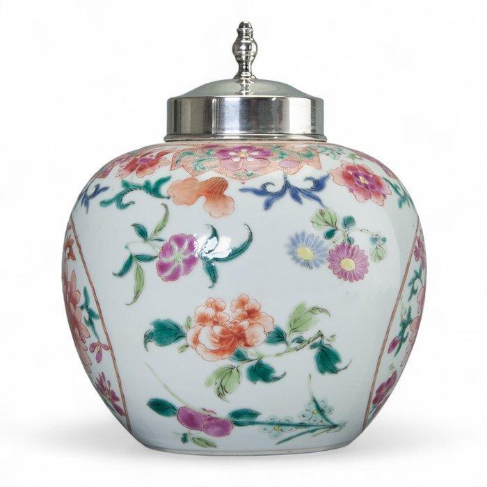 Vaas - Porselein - China - Qing dynasty (Manchu China), Antiek en Kunst, Antiek | Overige Antiek