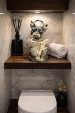 Beeld, Bulldog Reading on the Toilet - 28.5 cm - Hars - 2026, Antiek en Kunst