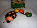 TPS - Parade de jouets en famille de coccinelles mécaniques,