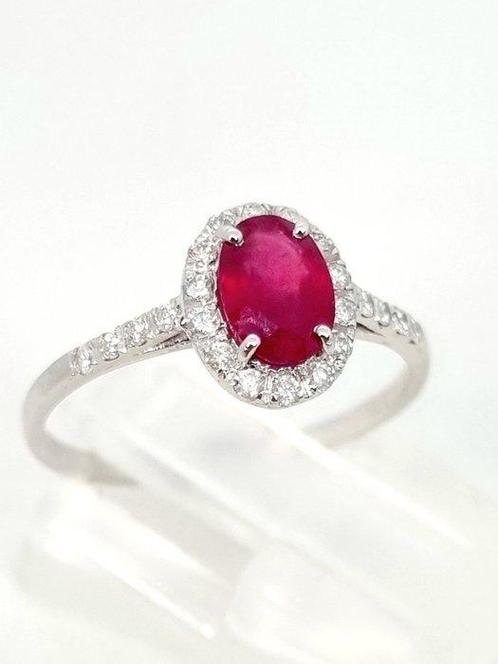 Ring - 18 karaat Witgoud Robijn - Diamant, Handtassen en Accessoires, Ringen