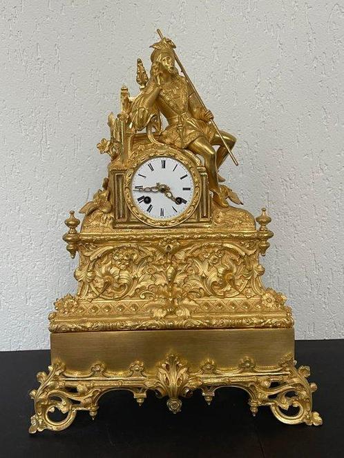 Horloge de cheminée avec personnage -  Antique - Bronze doré, Antiquités & Art, Antiquités | Horloges