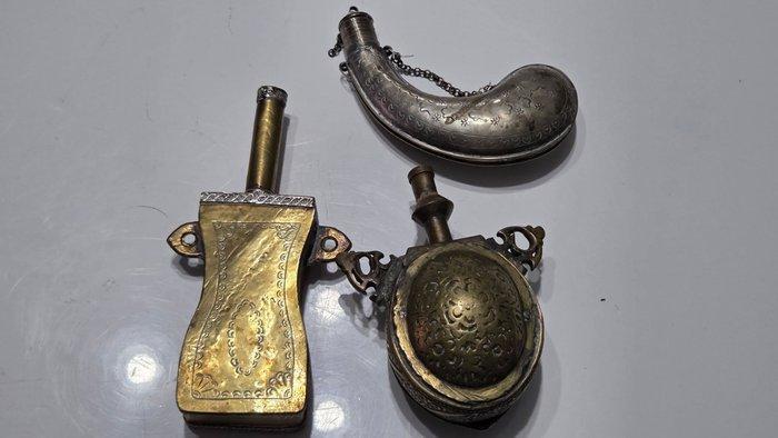 buskruitcontainers - Brons - 20e eeuw, Antiek en Kunst, Kunst | Niet-Westerse kunst