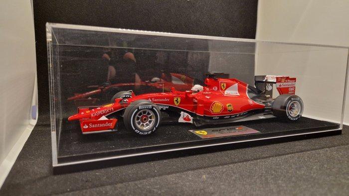 Look Smart 1:18 - Model raceauto - Ferrari SF15-T (Sebastian, Hobby en Vrije tijd, Modelauto's | 1:5 tot 1:12