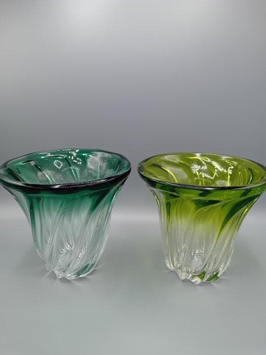 Val Saint Lambert - Vaas (2) - Kristal - 2 vazen Val St, Antiek en Kunst, Antiek | Glaswerk en Kristal