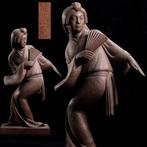 houten sculptuur van een dansende schoonheid - Hout -